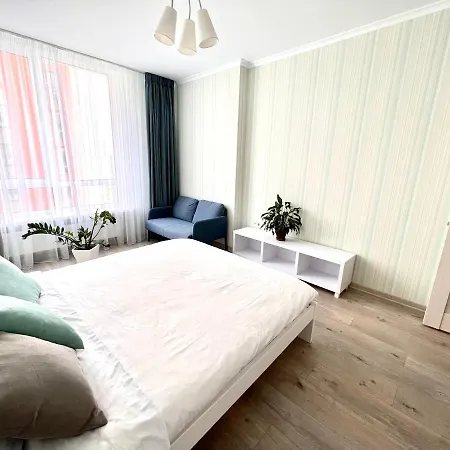 Osapart Vip In A Complex Semycvit